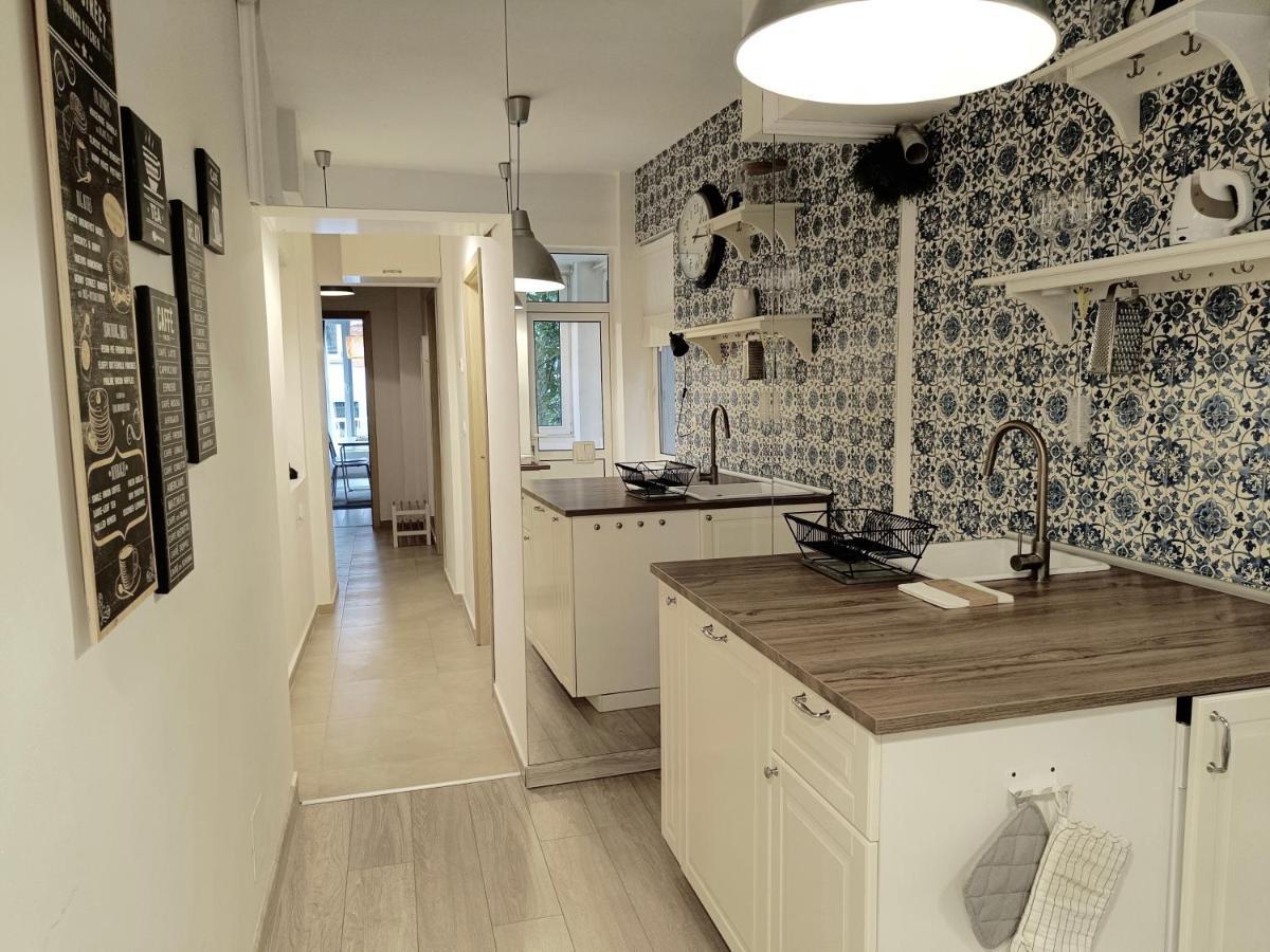 Newly Refurbished Apartment In The City Center โซเฟีย ภายนอก รูปภาพ