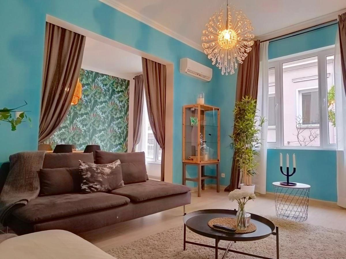 Newly Refurbished Apartment In The City Center โซเฟีย ภายนอก รูปภาพ