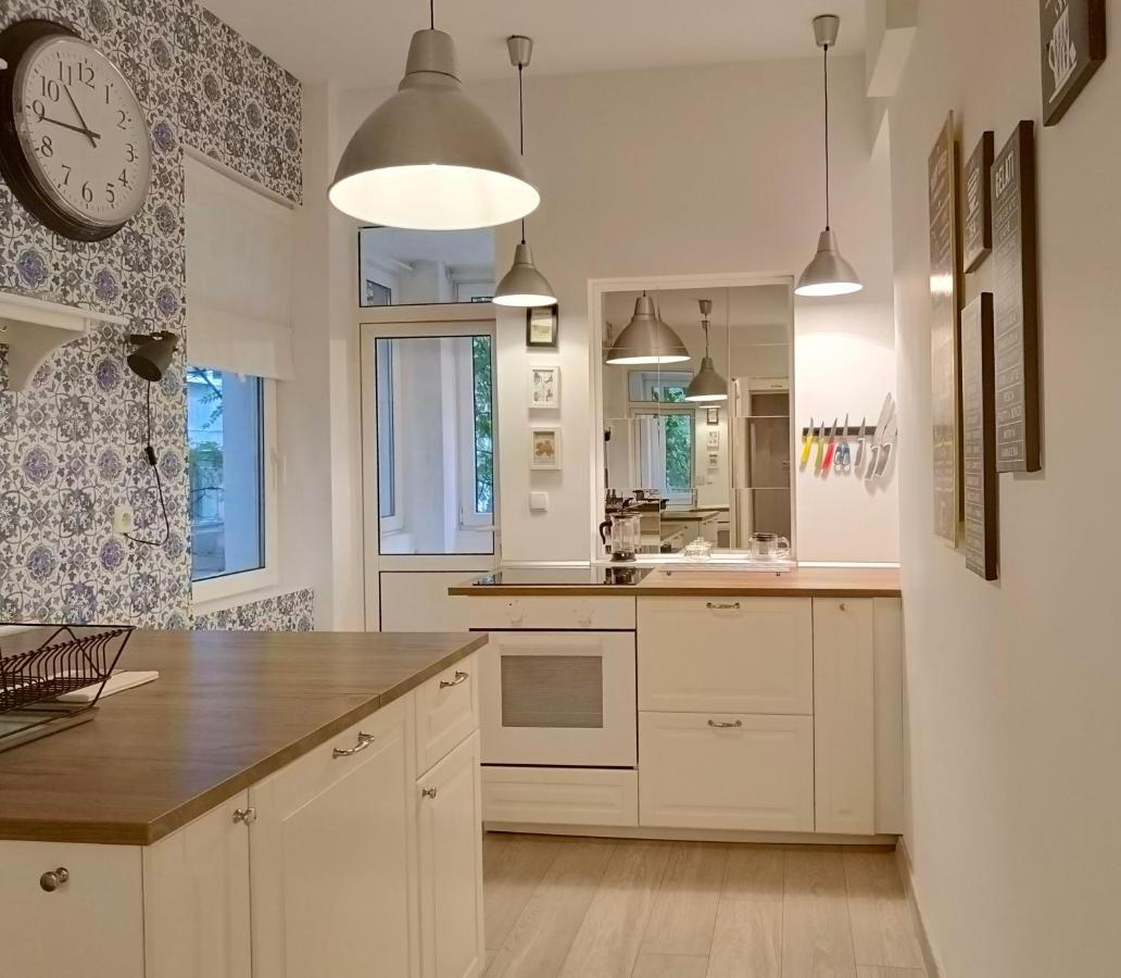 Newly Refurbished Apartment In The City Center โซเฟีย ภายนอก รูปภาพ