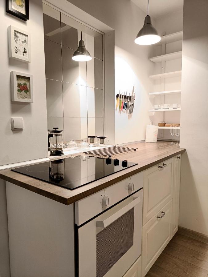 Newly Refurbished Apartment In The City Center โซเฟีย ภายนอก รูปภาพ