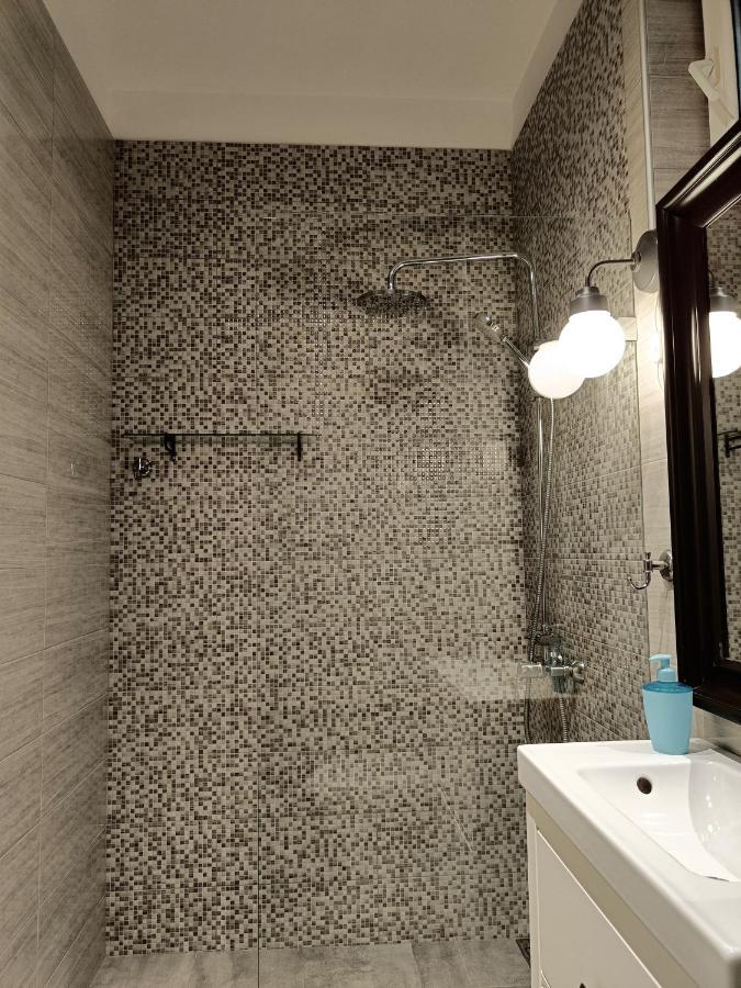 Newly Refurbished Apartment In The City Center โซเฟีย ภายนอก รูปภาพ