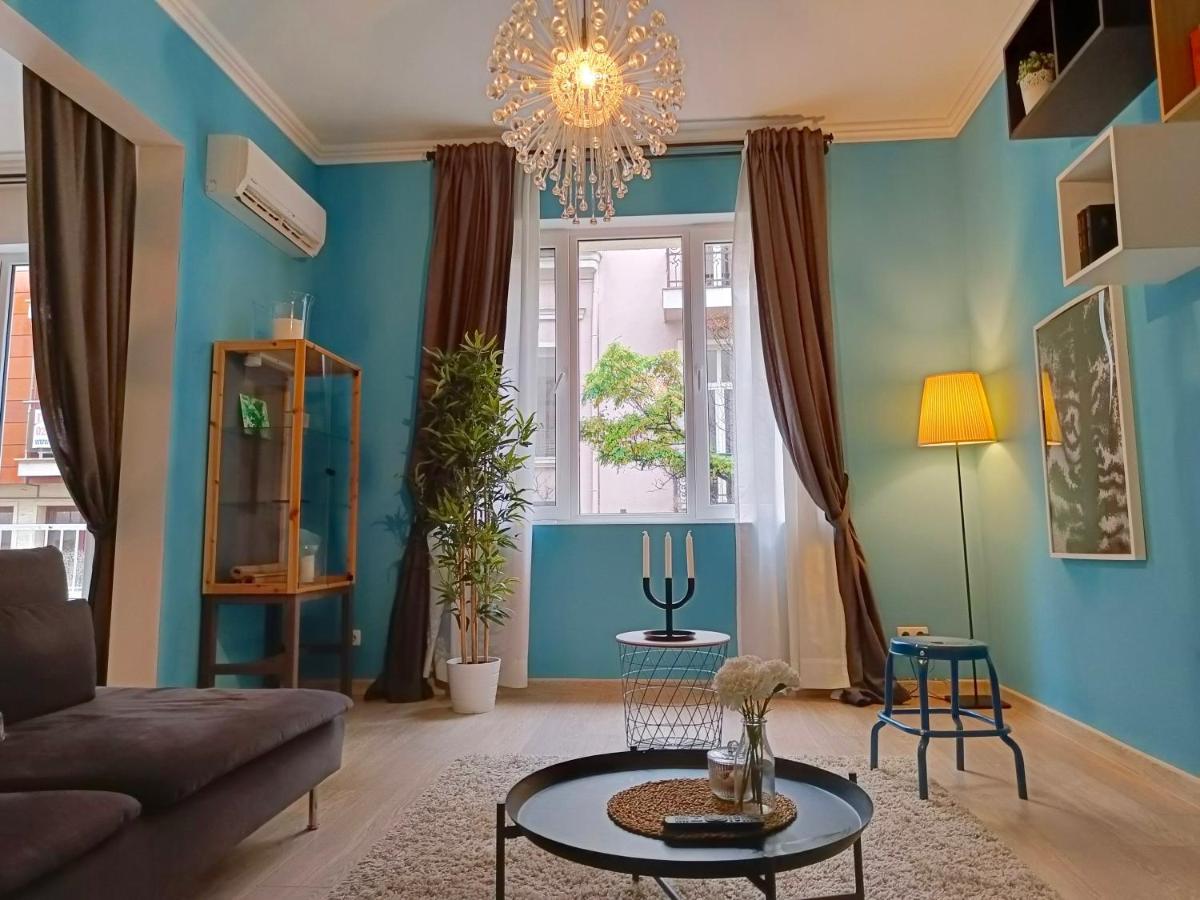Newly Refurbished Apartment In The City Center โซเฟีย ภายนอก รูปภาพ