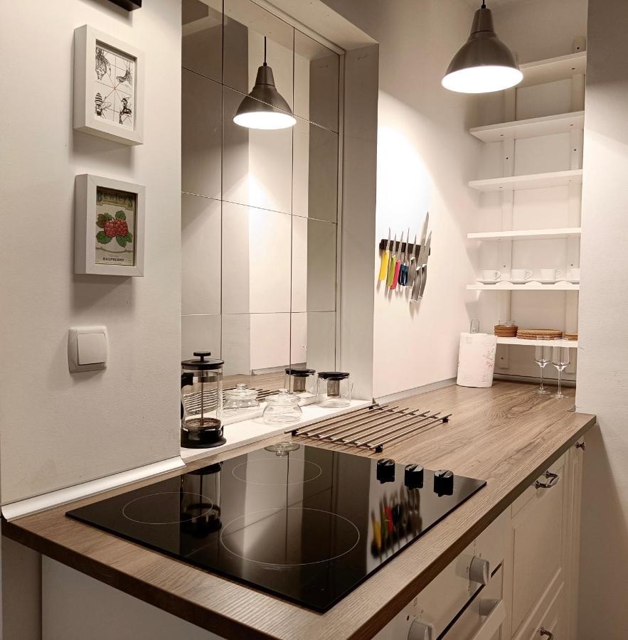Newly Refurbished Apartment In The City Center โซเฟีย ภายนอก รูปภาพ
